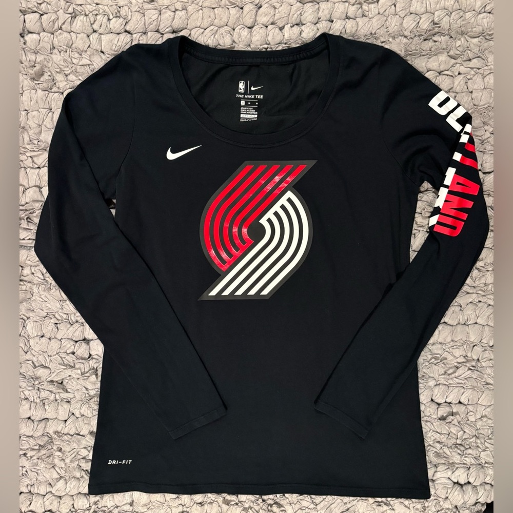 Nike Black NBA Portland Blazers Dri-FIT Athletic Cut Long Sleeve T-Shirt